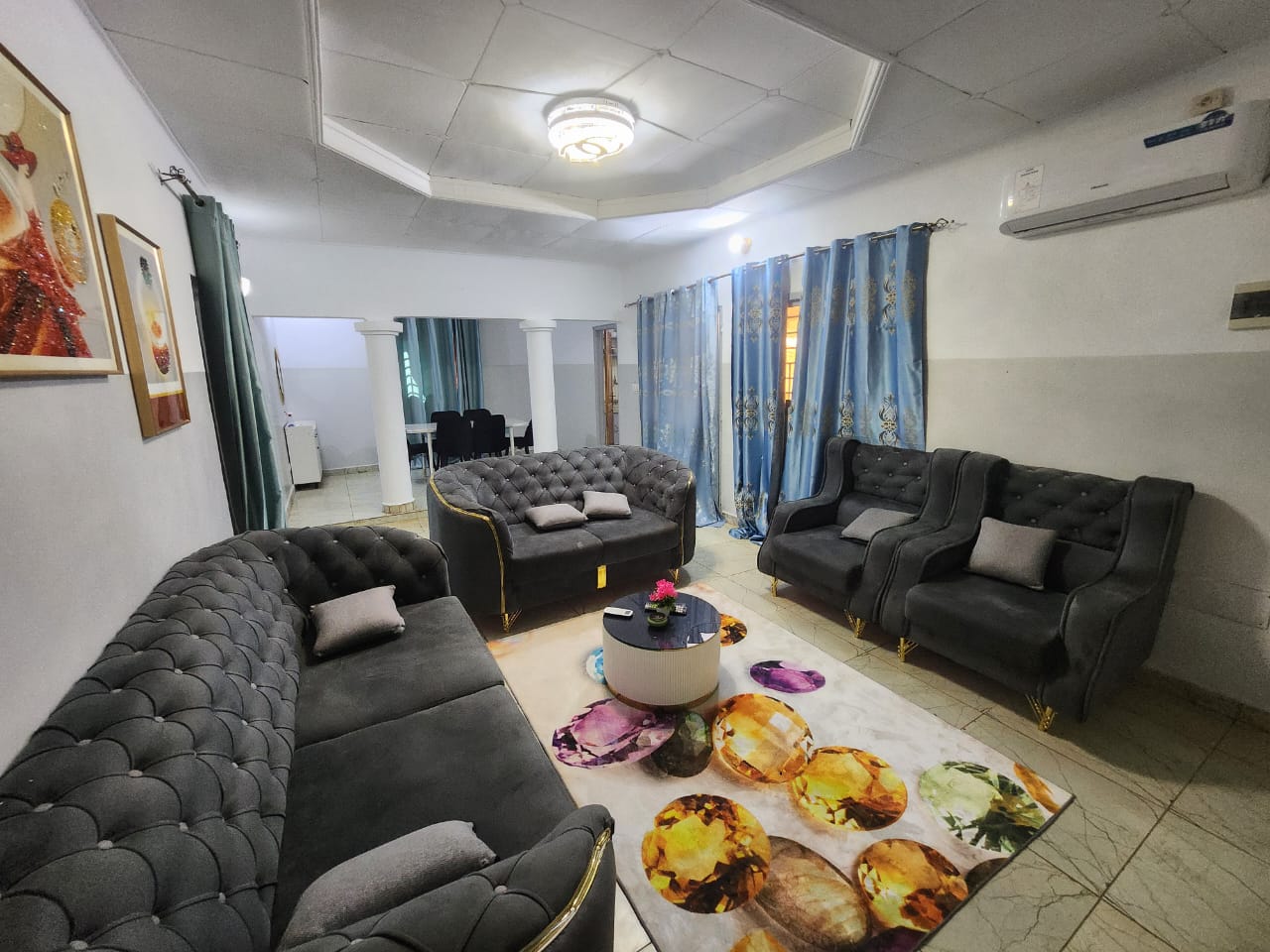 Une superbe résidence meublée de 2 chambres salon avec garage à sodepra